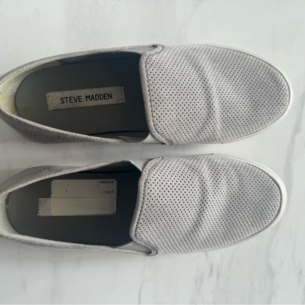 Slip on - Picture 3 of 4